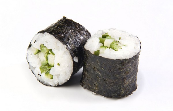 2 makis vegan au concombre